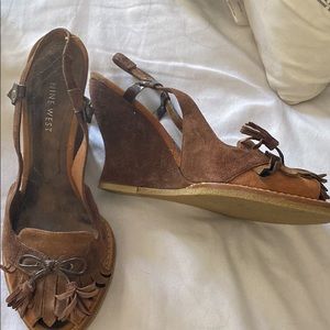 Fringe suede like Wedges